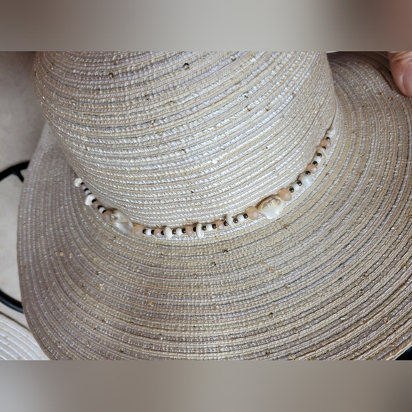 NWT women adjustable embellished Cappelli sunhat perfect for the b - Picture 4 of 9